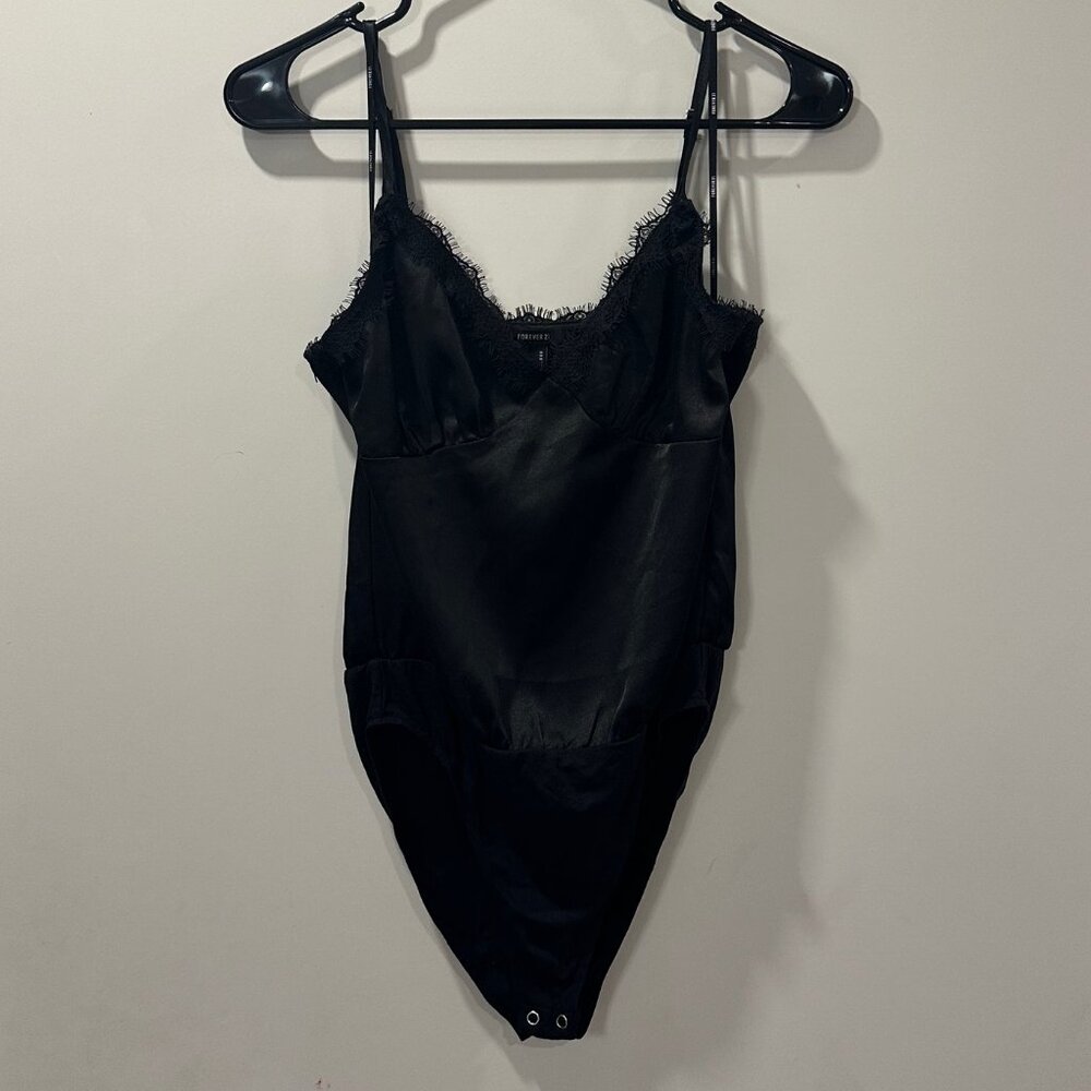 🎀Forever 21 Lace Satin Bodysuit - Black